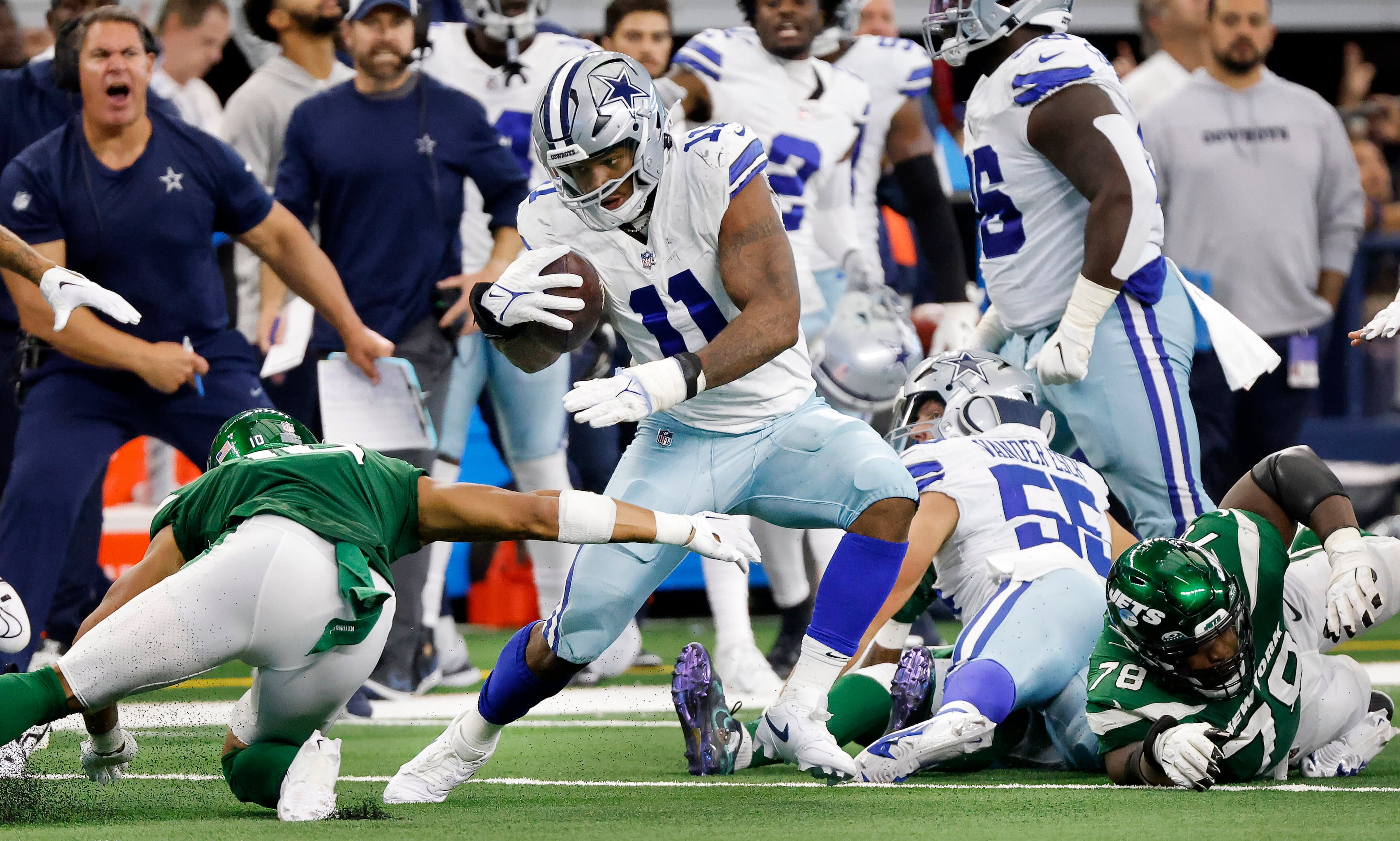 Micah Parsons' RB highlights prove Cowboys star can do anything