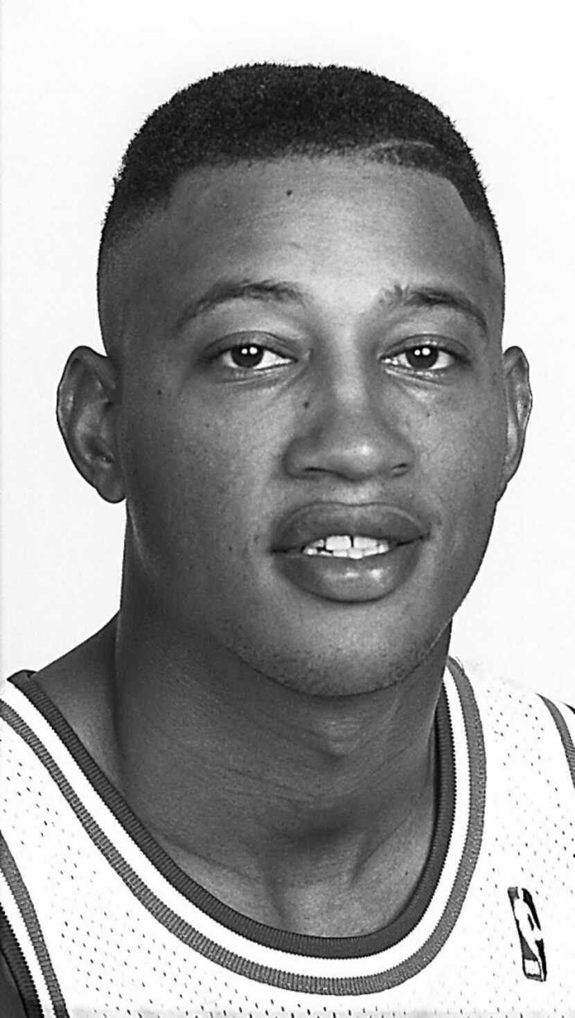 10/93---Mavericks forward #33 Randy White. 