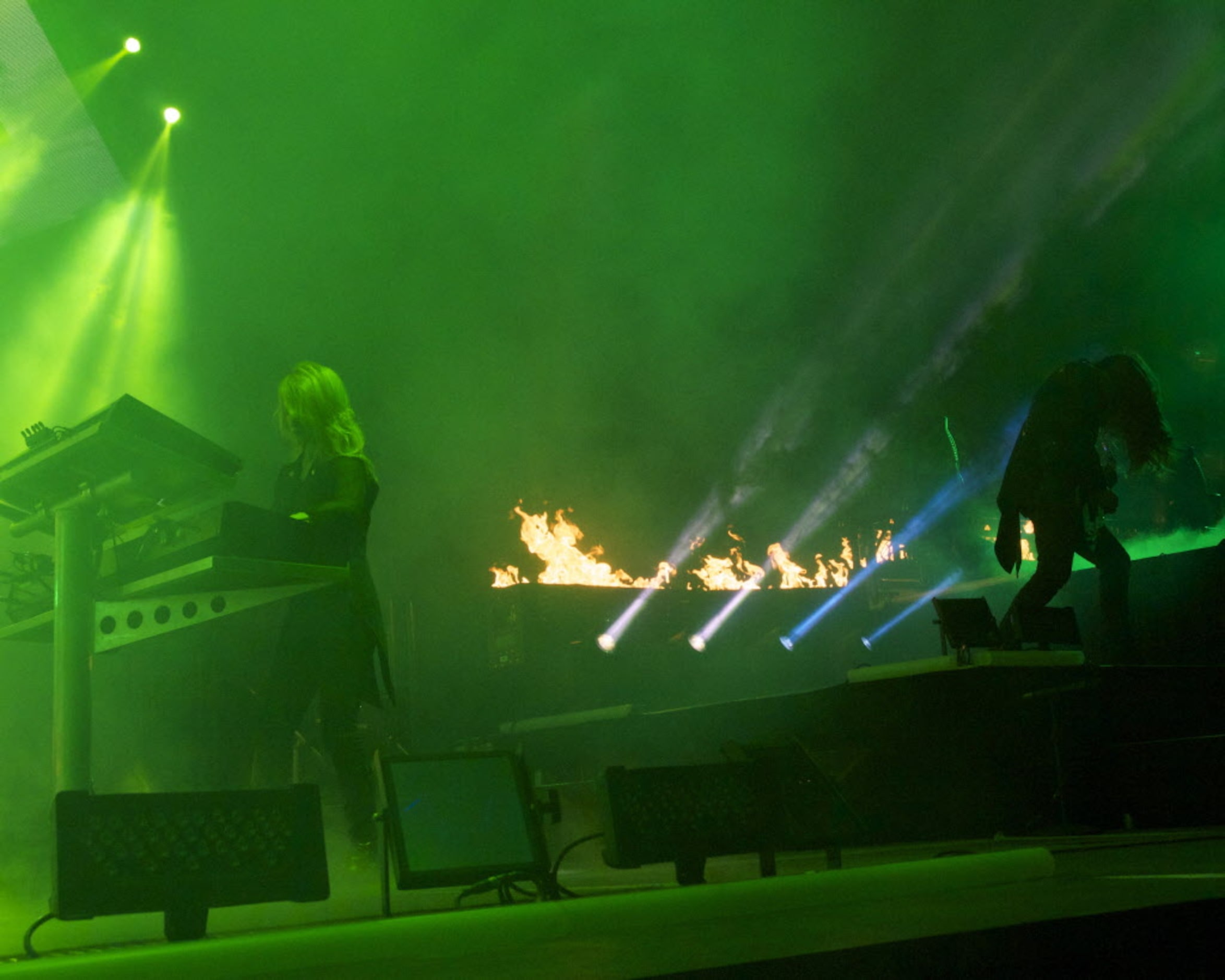 Jane Mangini (left, on keyboard) and Trans-Siberian Orchestra perform "Lost Christmas Eve...