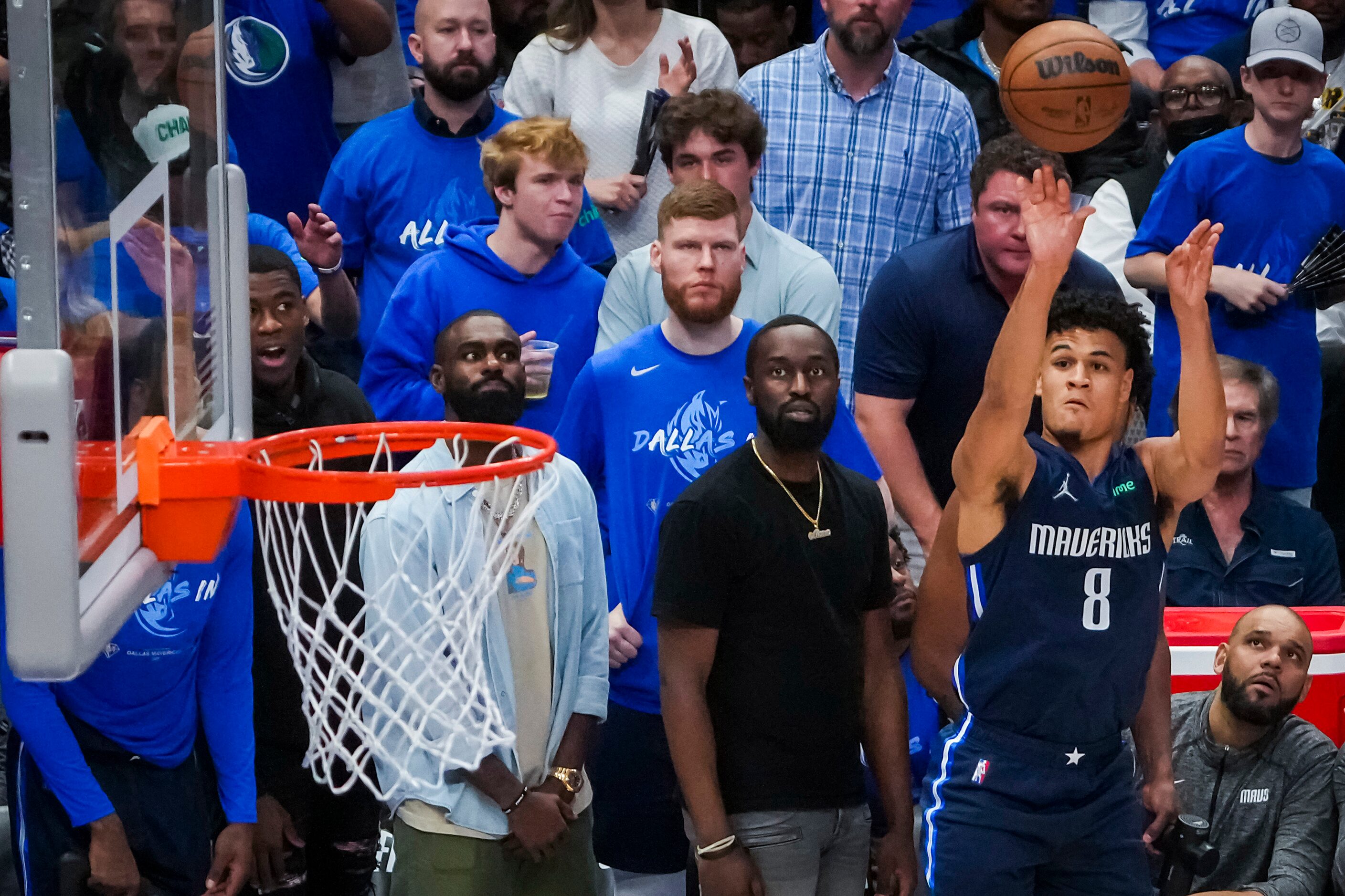 Dallas Mavericks guard Josh Green (8) shoots a 3-pointer during the fourth quarter in Game 5...