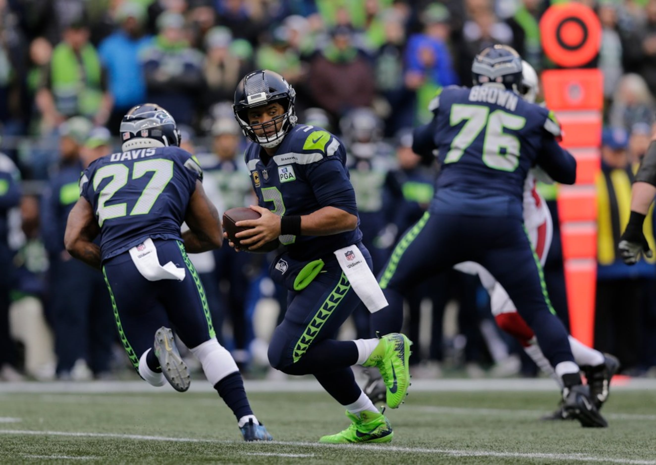 Broncos vs. Seahawks: Denver holds on for a 27-24 home win over