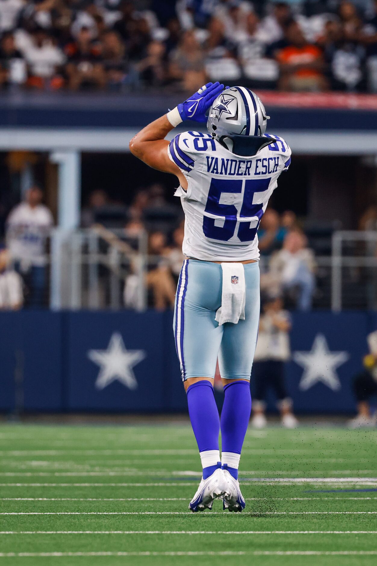 Dallas Cowboys linebacker Leighton Vander Esch (55) celebrates a sacks over Cincinnati...