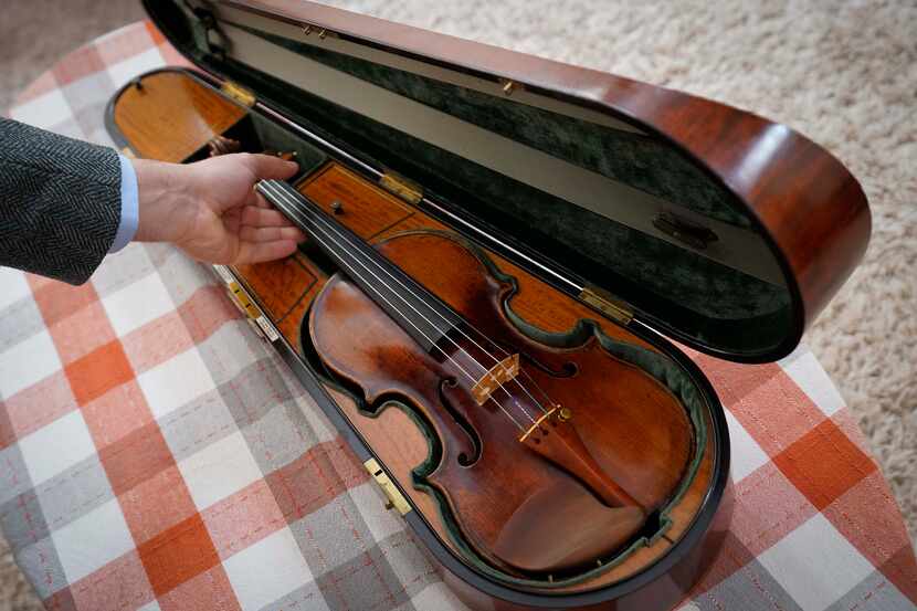 Photo illustration of a violin. (Smiley N. Pool/The Dallas Morning News)