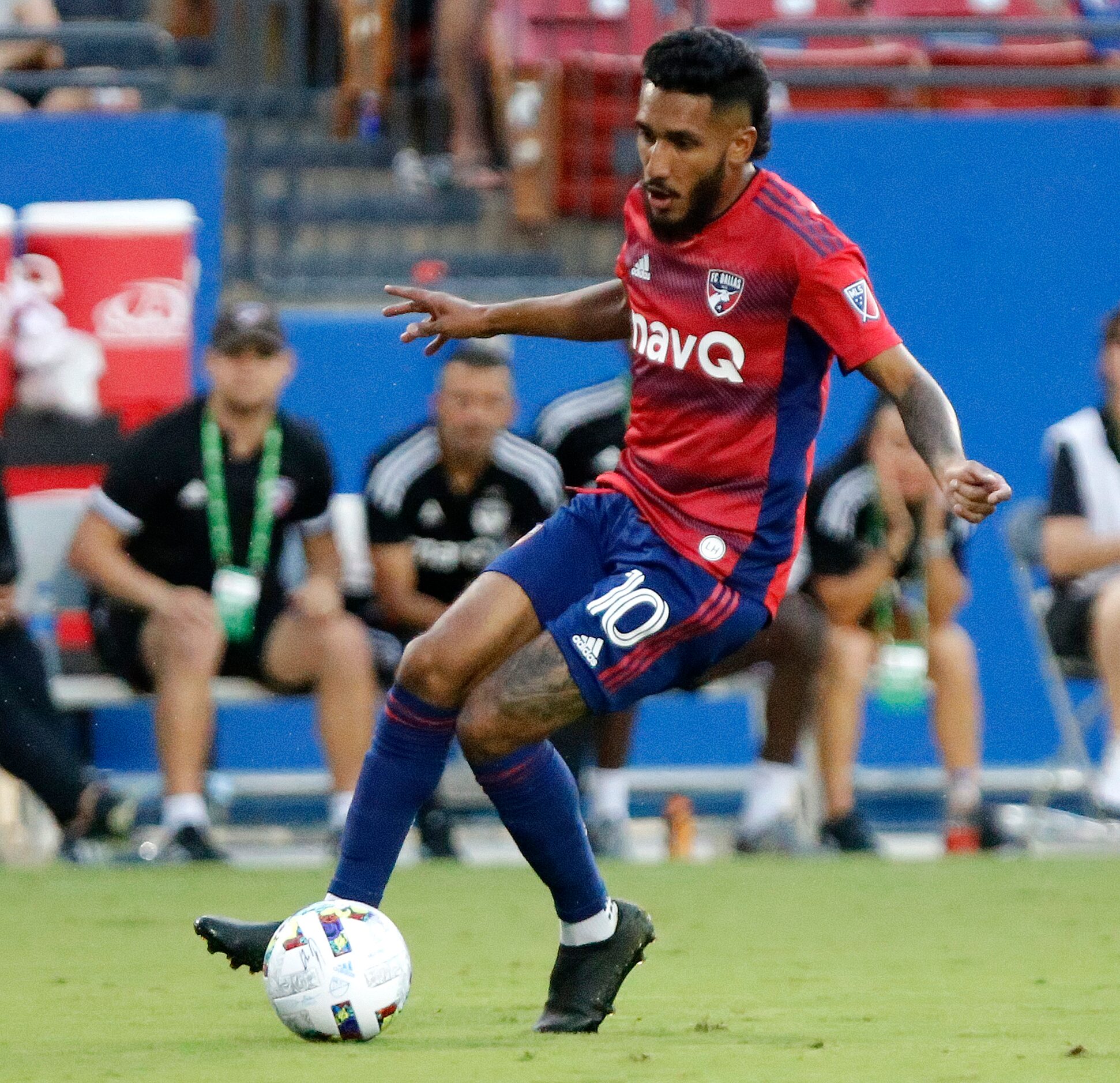 FC Dallas forward Jesús Ferreira (10) slows the ball down during the first half as FC Dallas...