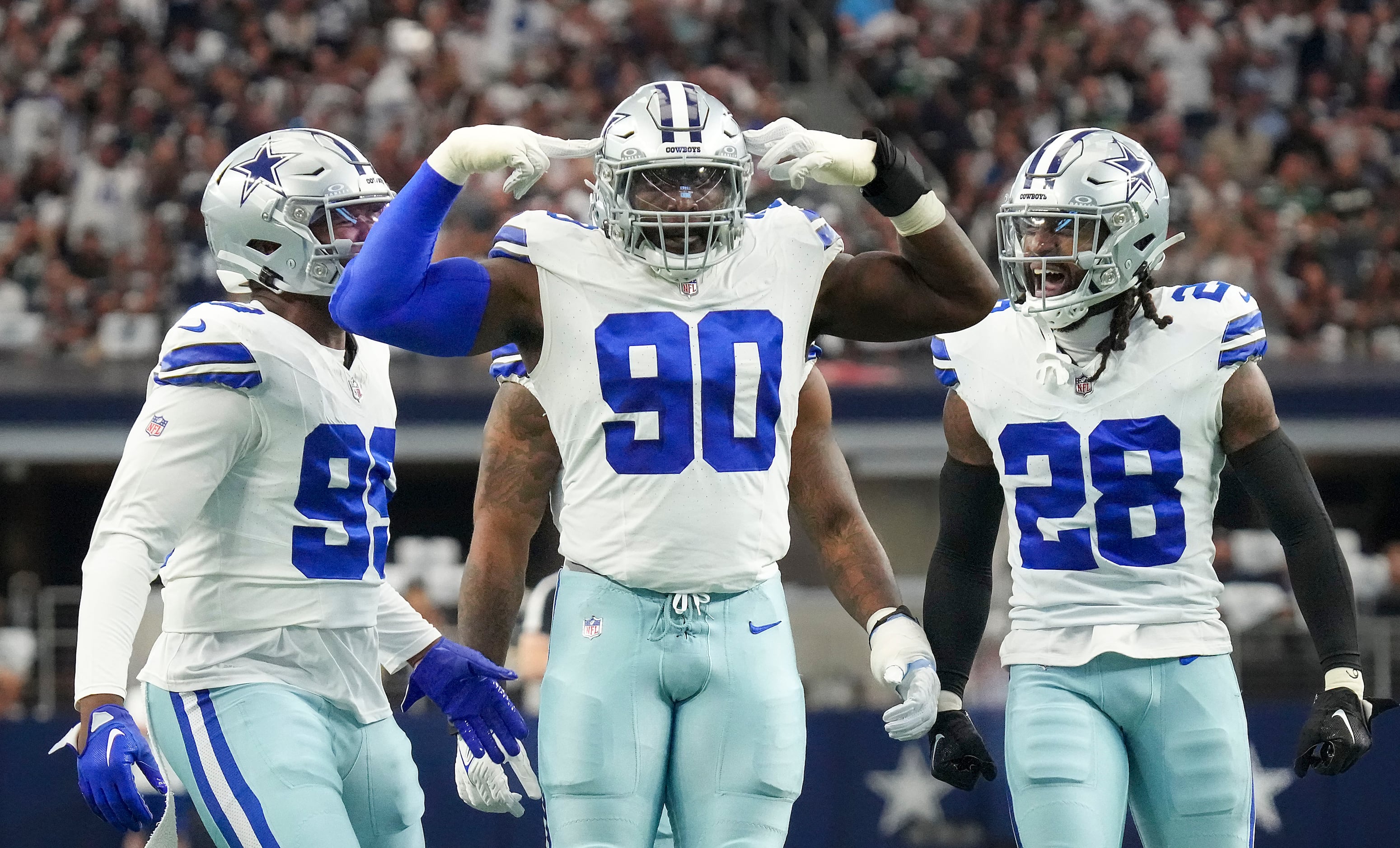 Cowboys vs. Jets: Watch Dallas fans rush into stadium before Week