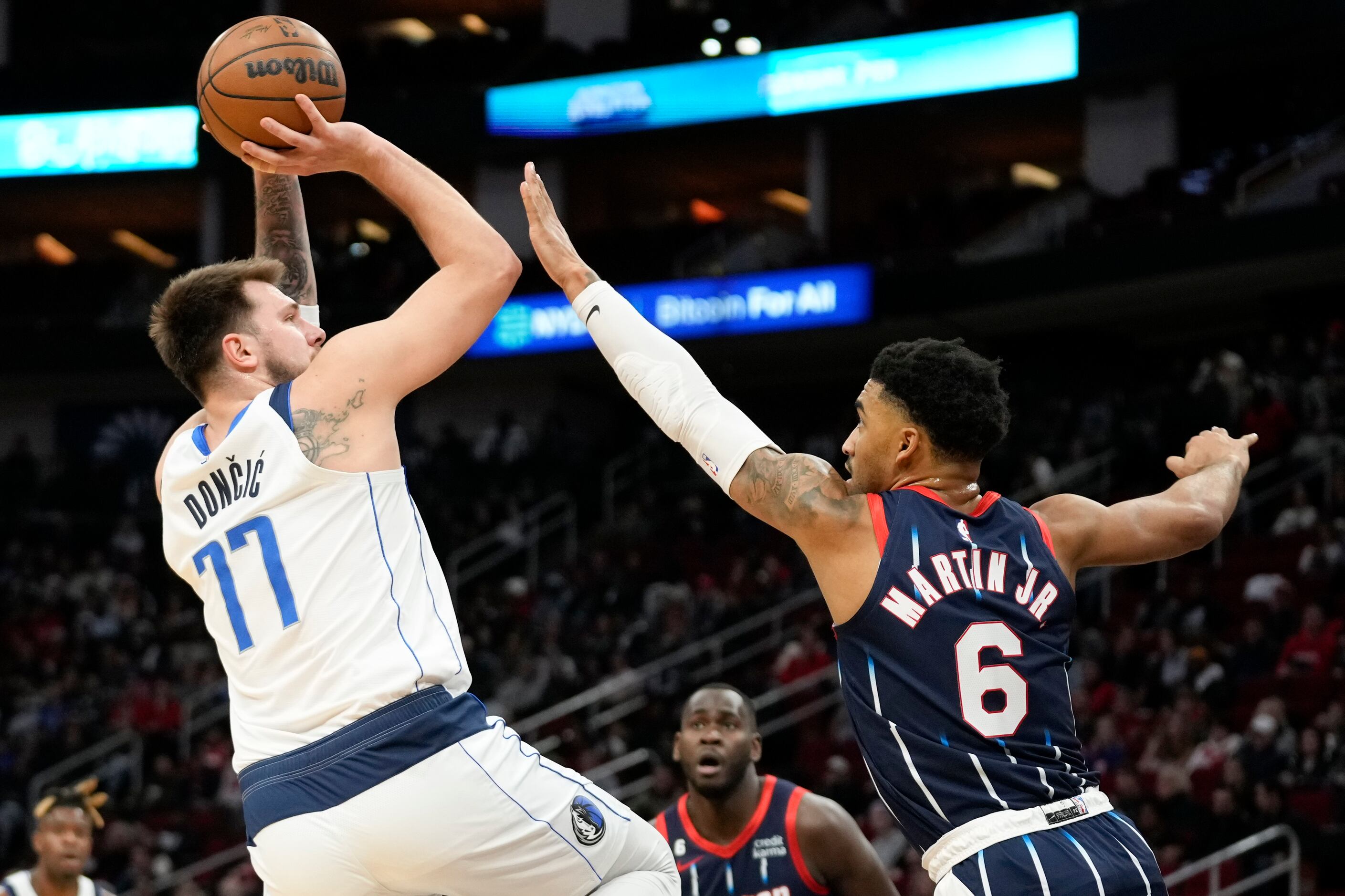 After Luka Doncic's 'hot' 50 points vs. Rockets, worry about Mavs'  supporting cast remains
