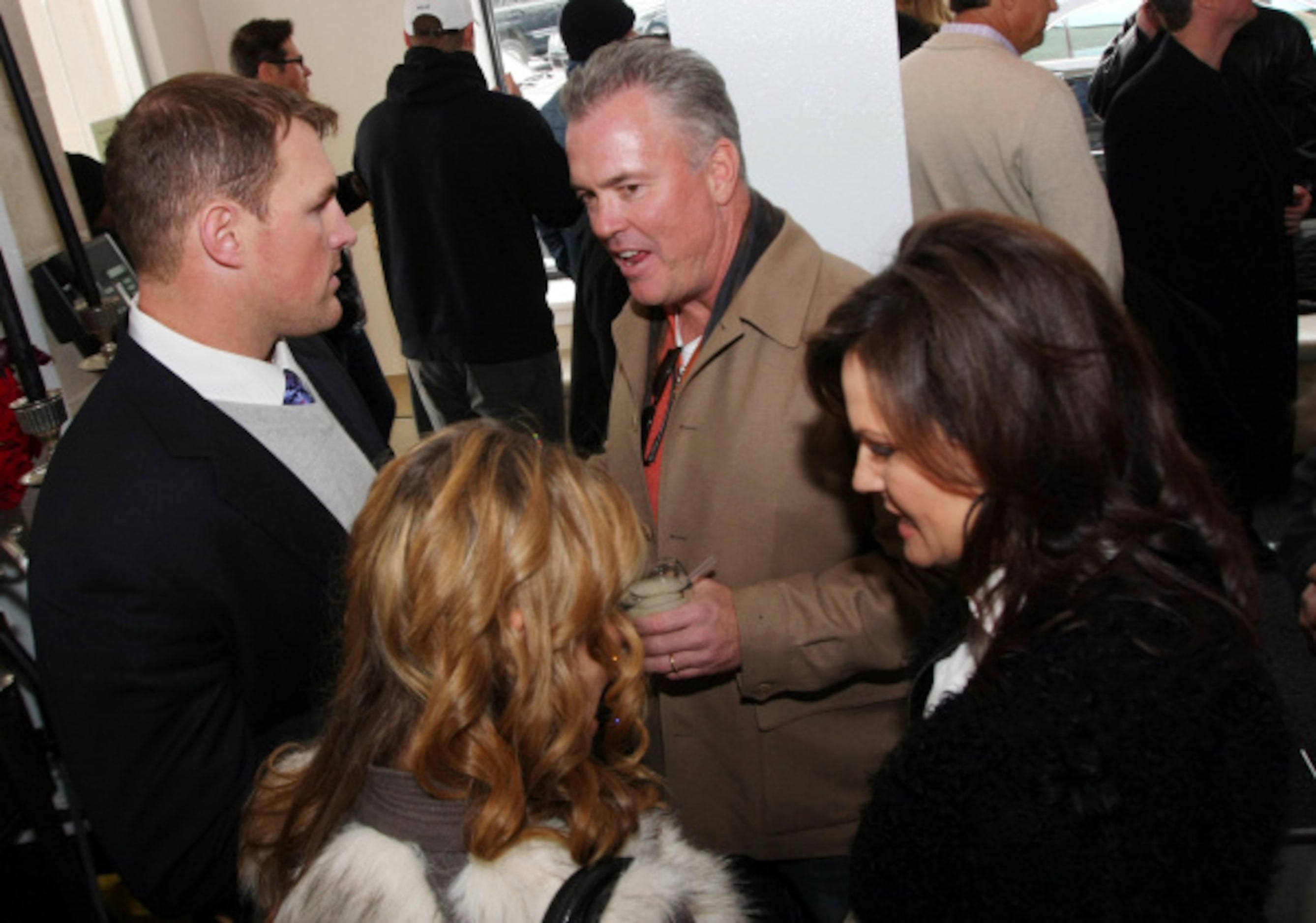 Dallas Cowboys tight end Jason Witten, left, meet with Stephen Jones, Dallas Cowboys Chief...