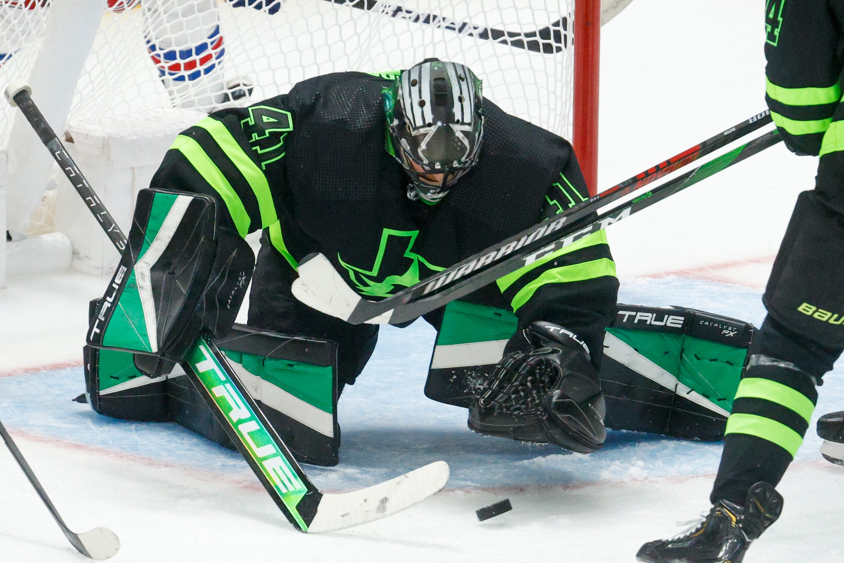 Dallas Stars goaltender Scott Wedgewood (41) makes a save during the second period of an NHL...