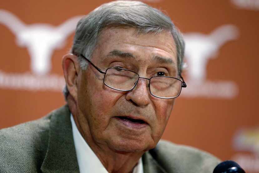 Texas athletic director DeLoss Dodds formally announces his retirement during a news...