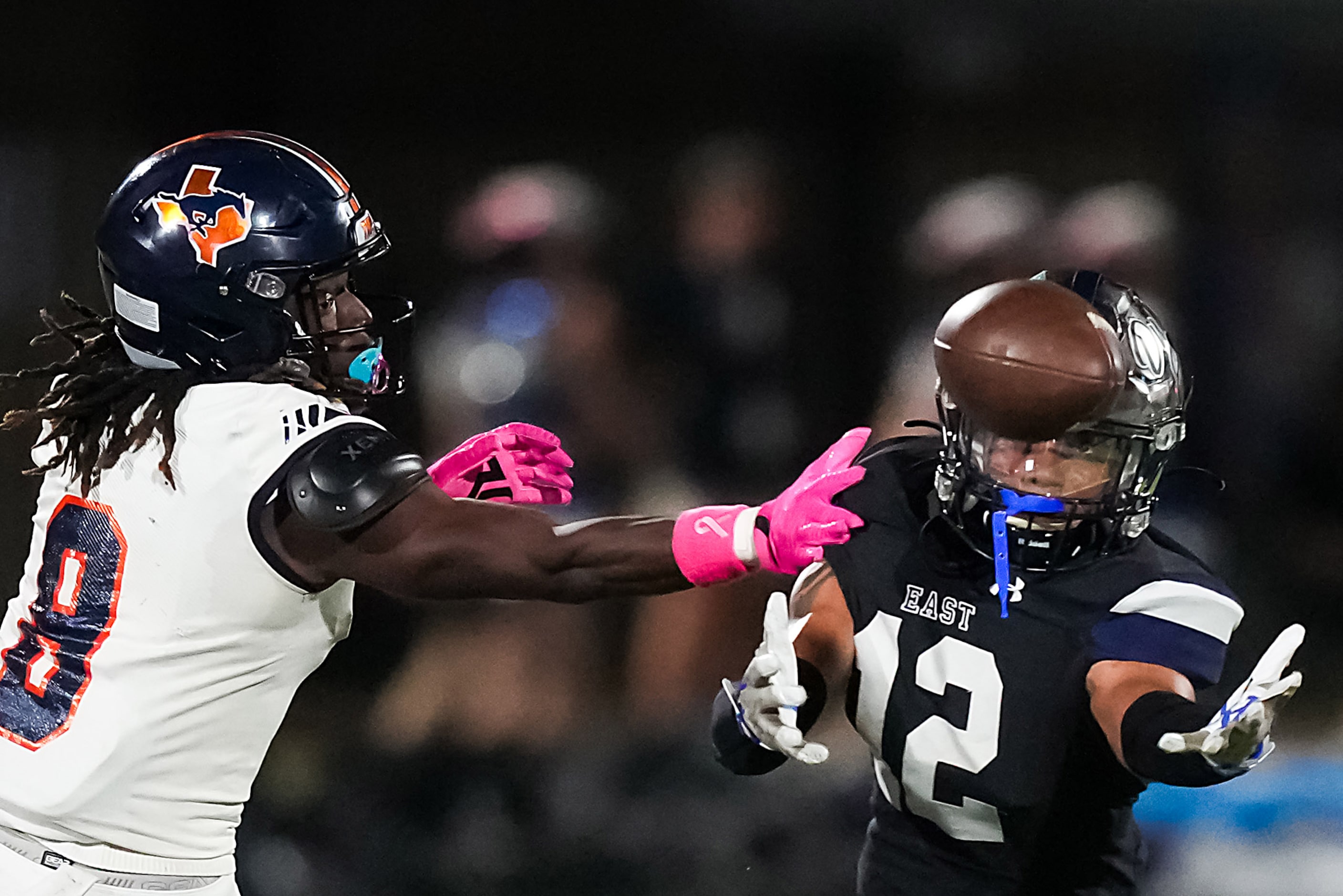 Wylie East defensive back Damon Vinson (12) intercepts a pass intended for Sachse’s Josh...