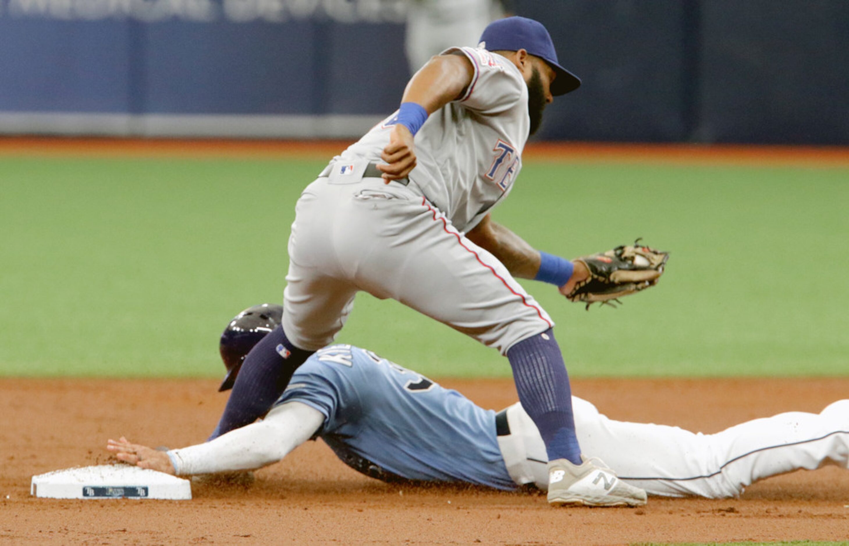 ST. PETERSBURG, FL - JUNE 30:  Kevin Kiermaier #39 of the Tampa Bay Rays steals second base...