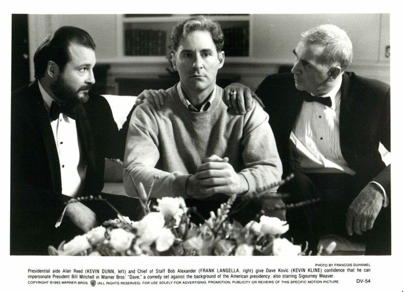 MOVIE: DAVE - Warner Bros. - 1993 / kevin kline - kevin dunn - frank langella [ movieprez ]