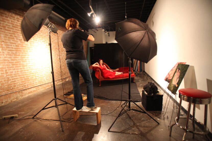 Not your mother's Glamour Shots: a session at Through The Looking Glass Studio
