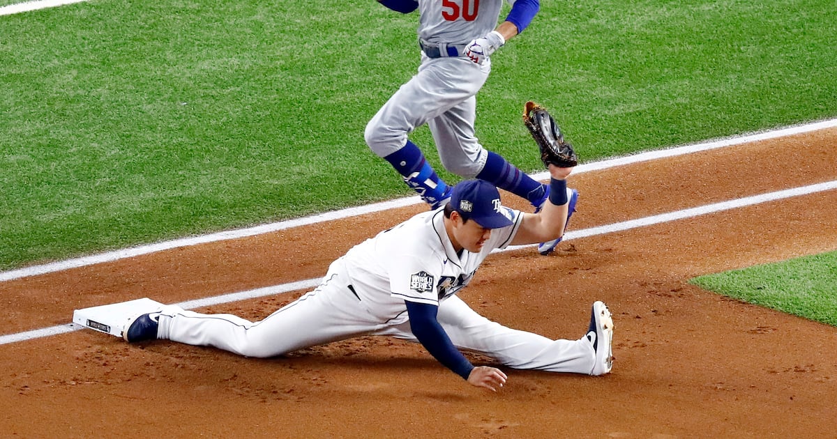 Photos: Tampa Bay Rays' Ji-Man Choi does the splits, and more from Game 3  of World Series