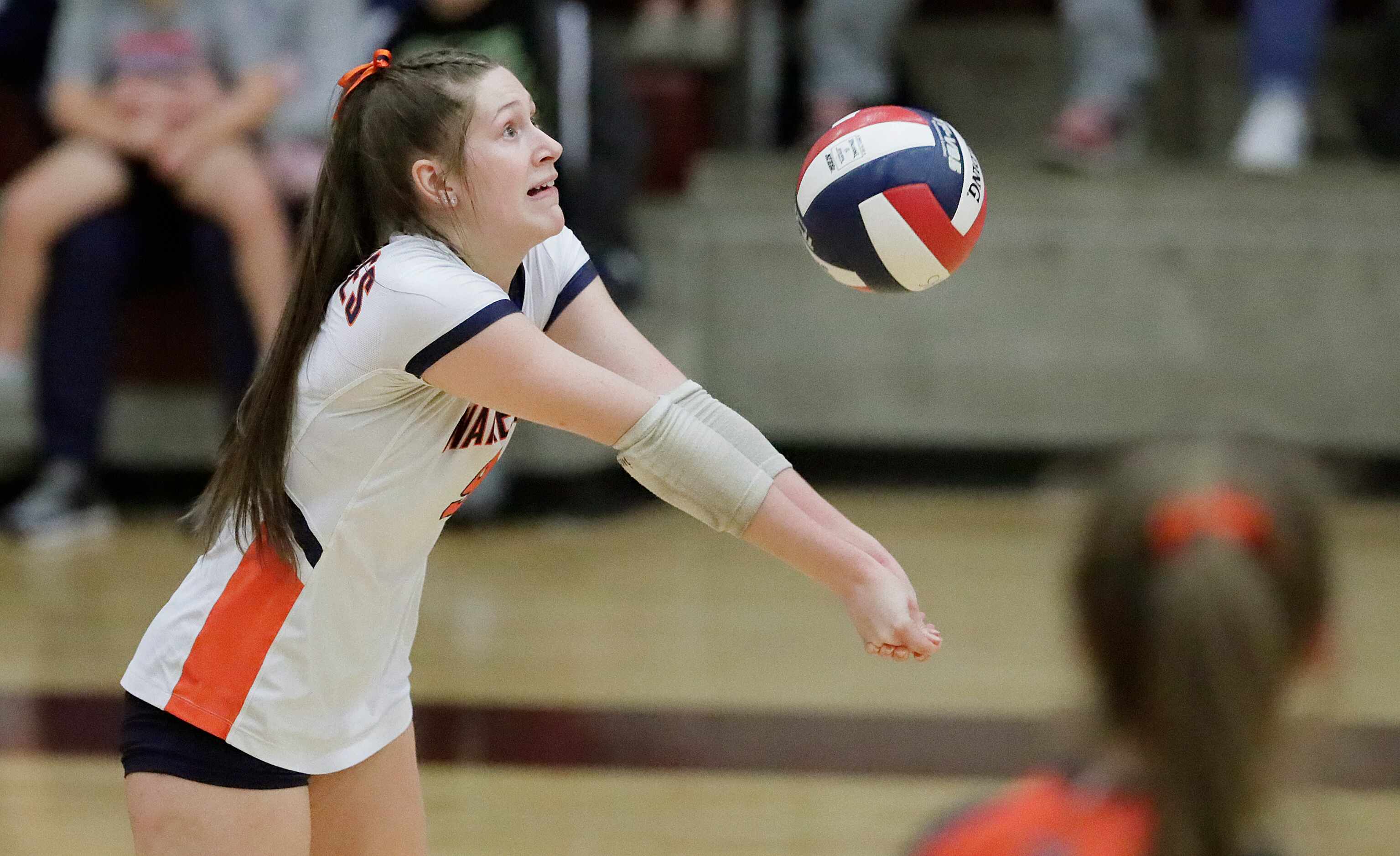 Wakeland High School liber Aubree Fernandez (9) makes a pass during game two as Wakeland...