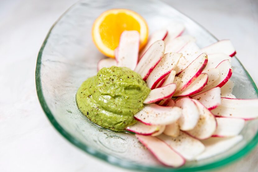 Avocado and French radish chips