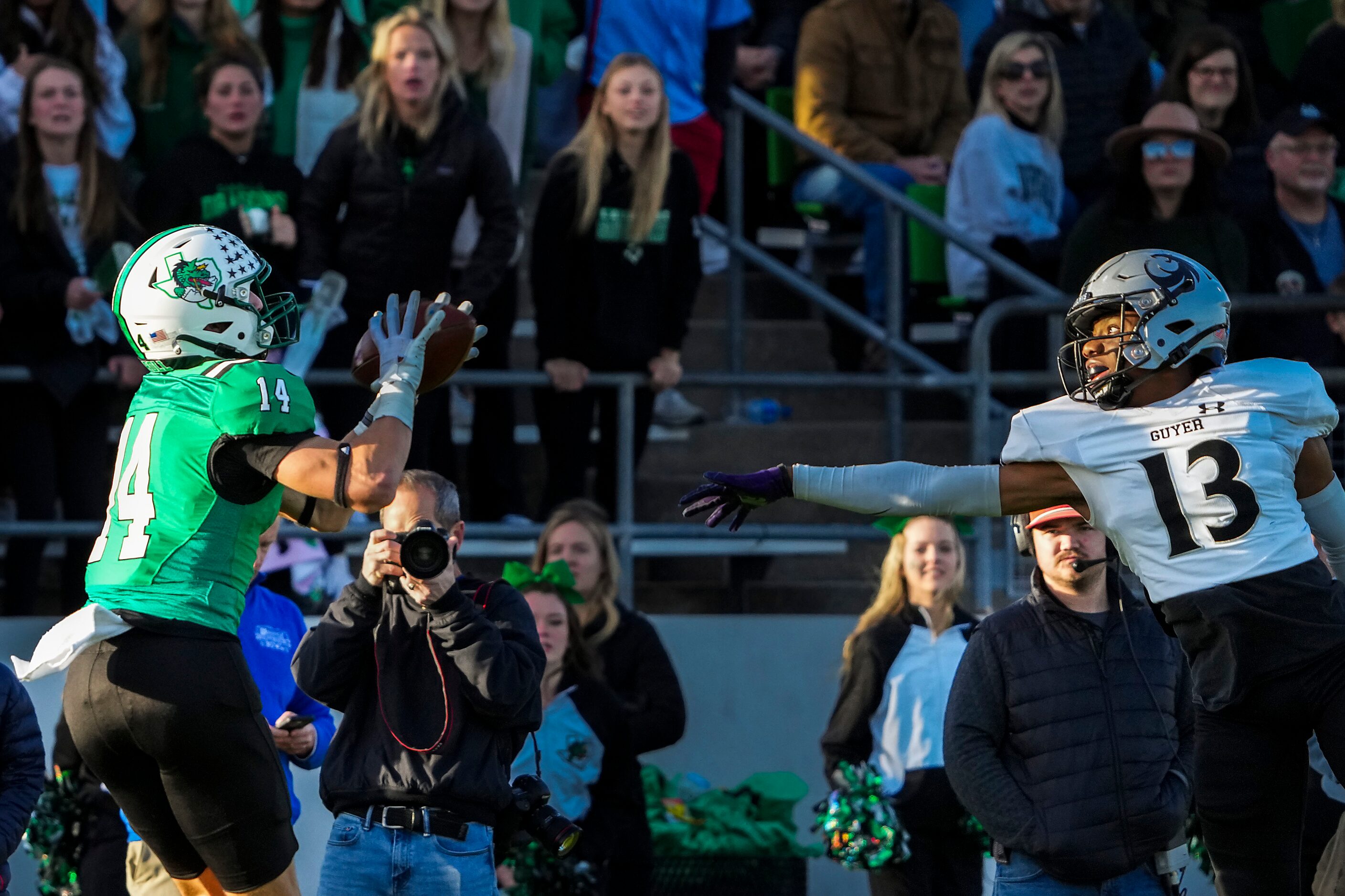 Southlake Carroll wide receiver Clayton Wayland (14) hauls in a 47-yard touchdown pass as...