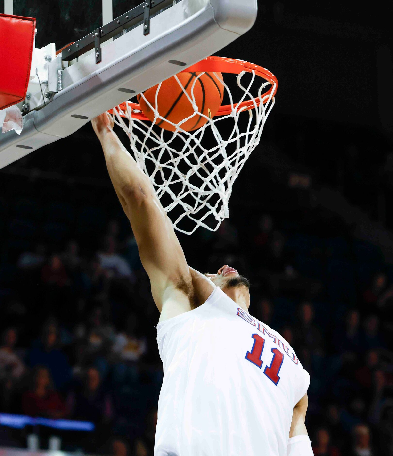 Southern Methodist forward Samuell Williamson (11) dunks against Texas A&M-Comm during the...