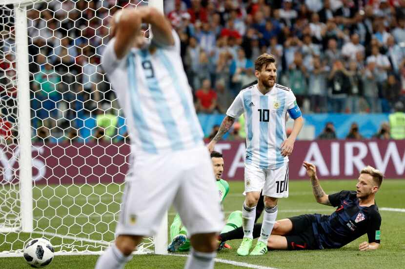 Lionel Messi y Argentina están a un paso de quedar fuera de Rusia 2018. Foto AP
