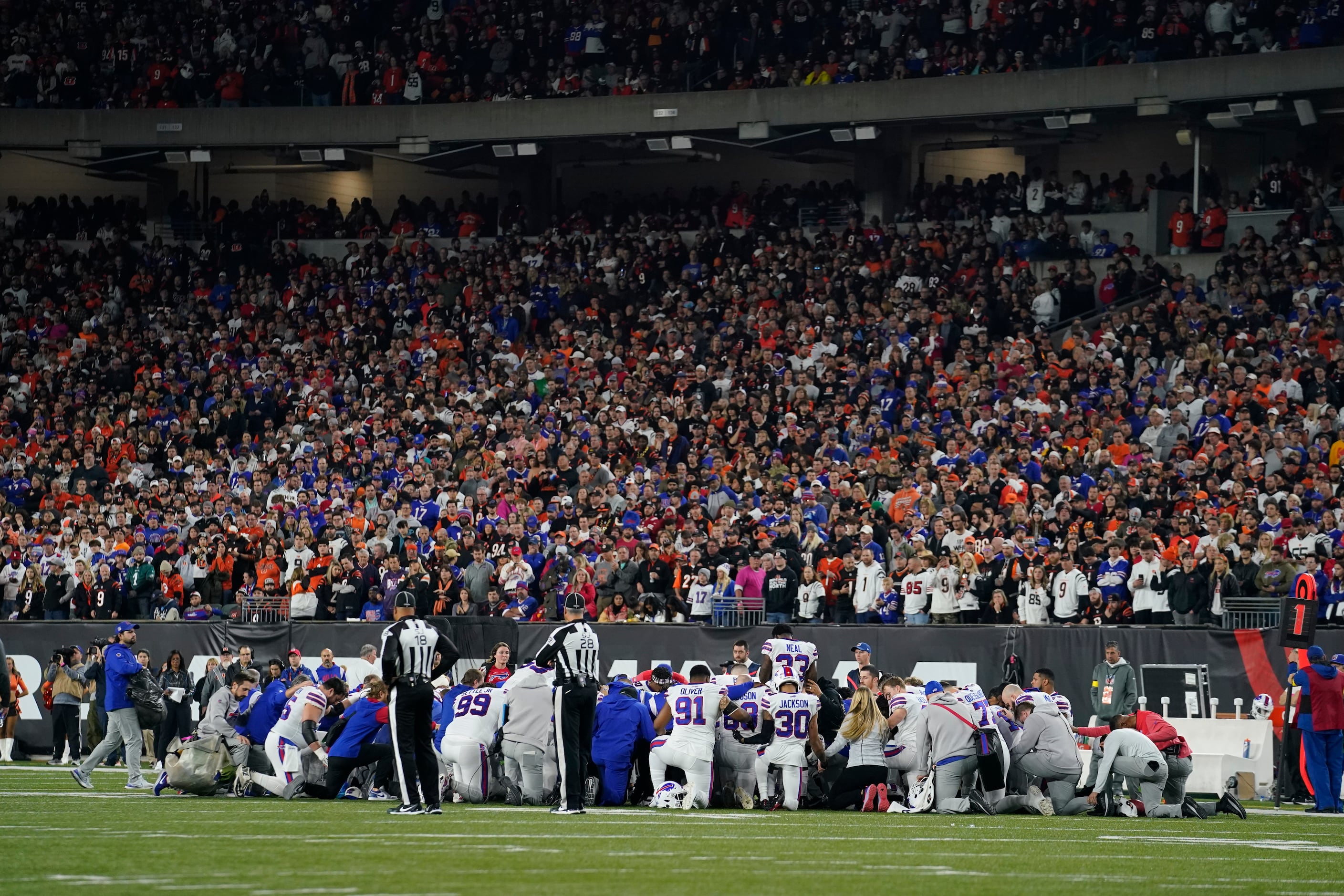 NFL Postpones Bills-Bengals Showdown After Damar Hamlin Collapse