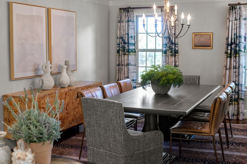 Designer Elizabeth Ryan created a cozy and approachable dining room with a Crate & Barrel...