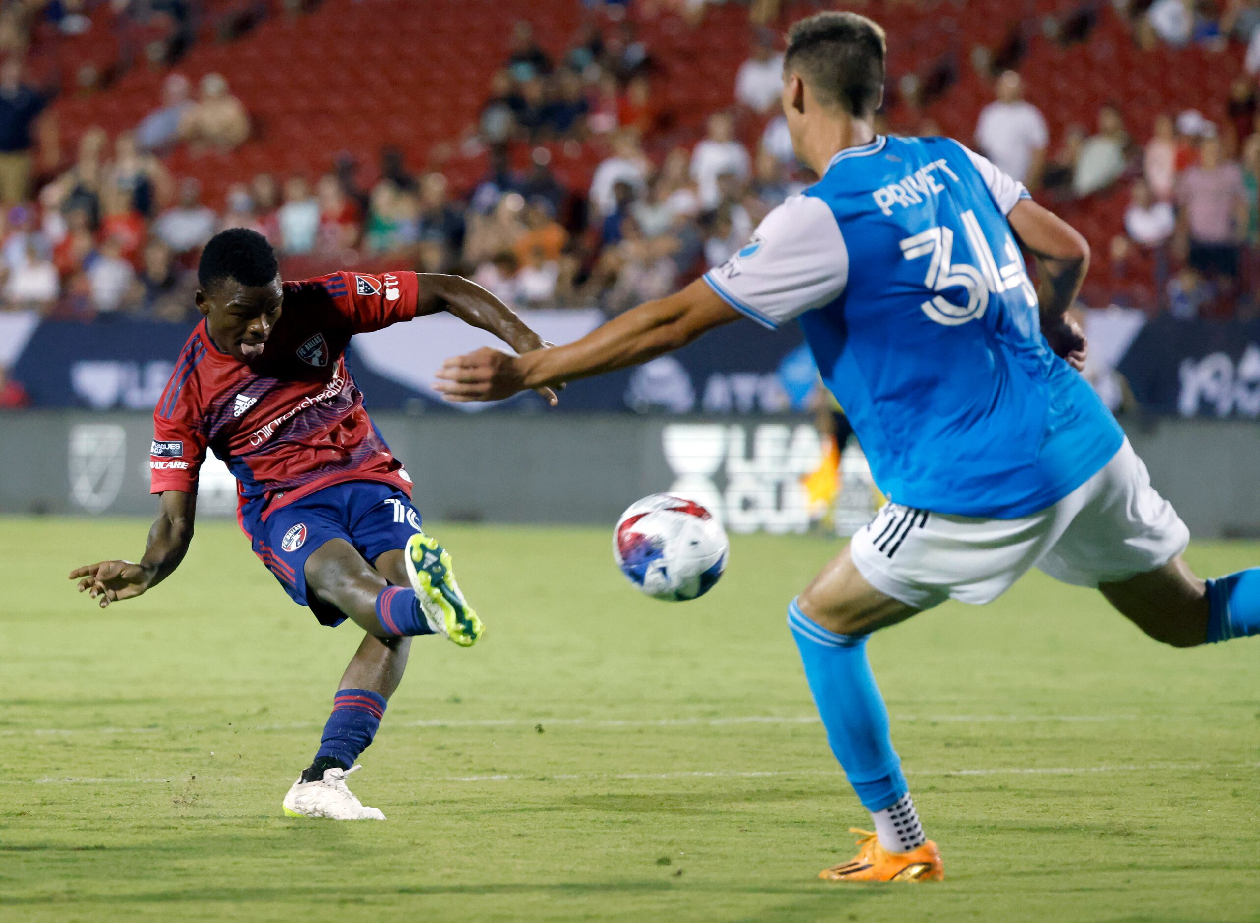 FC Dallas forward Tsiki Ntsabeleng (16) misses a shot late in the second half against...