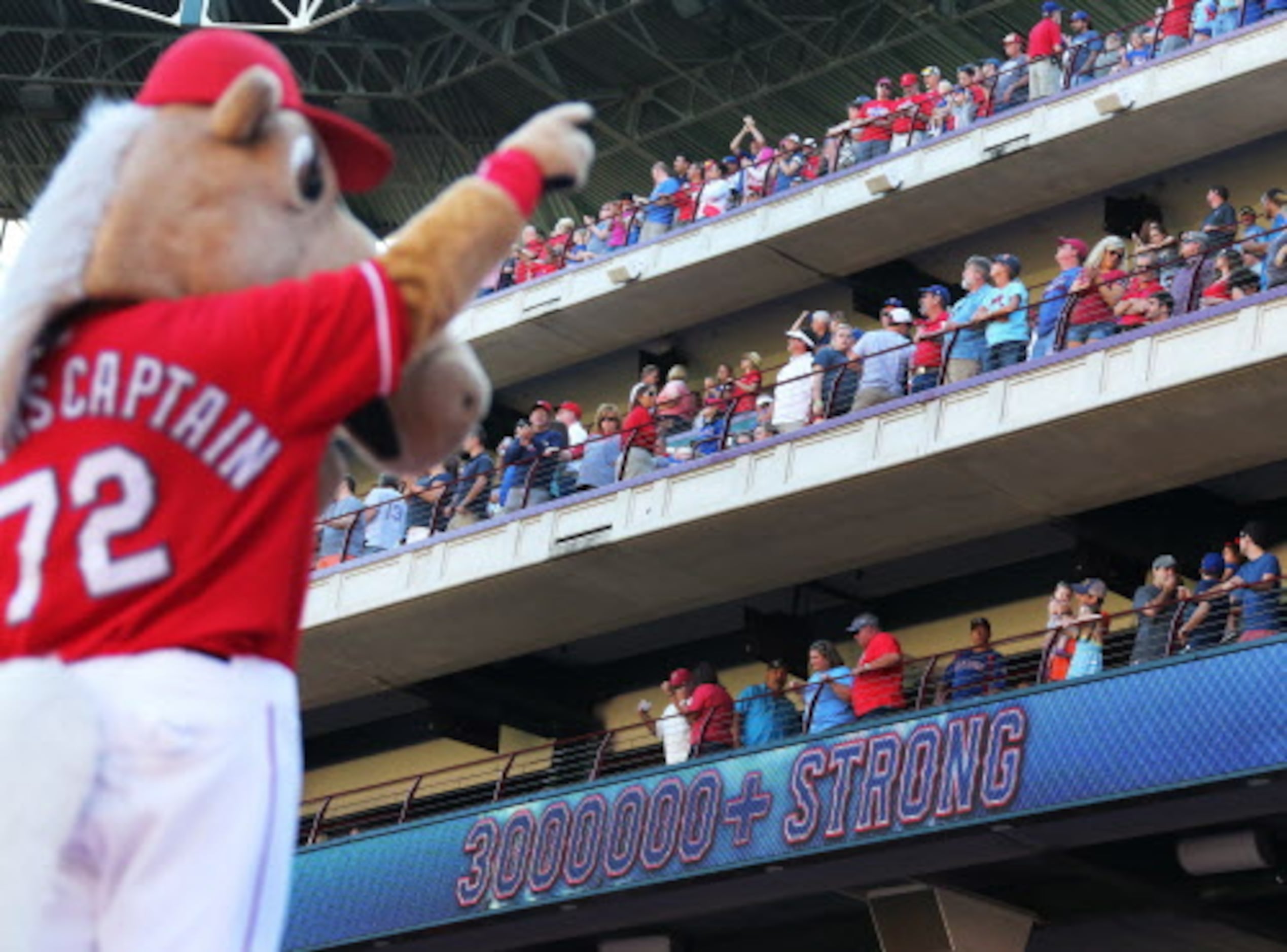 Rangers fans chanted 'We want Houston' after ALDS-clincher. Now, they've  got them