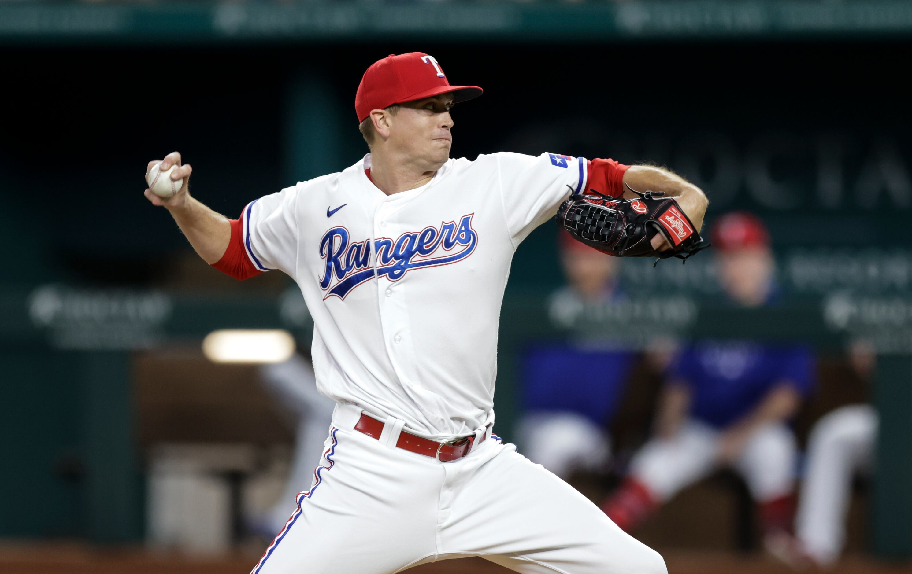 Texas Rangers starting pitcher Kyle Gibson (44) pitches against