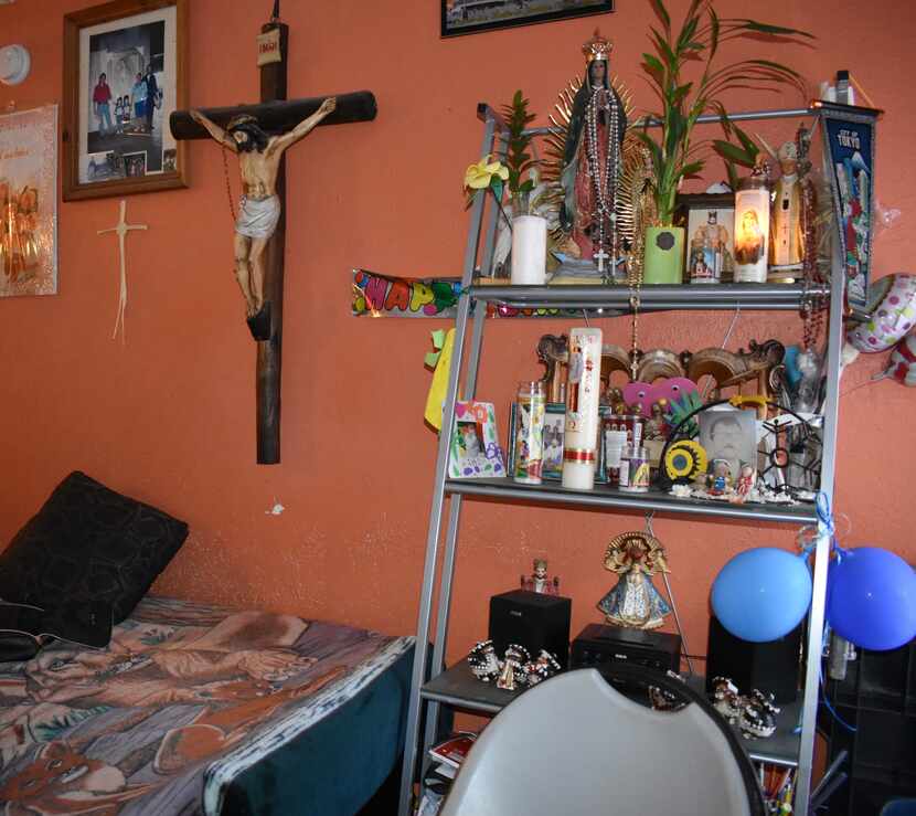 El área donde Oziel García dormía en su casa de Love Field. El joven murió mientras le...