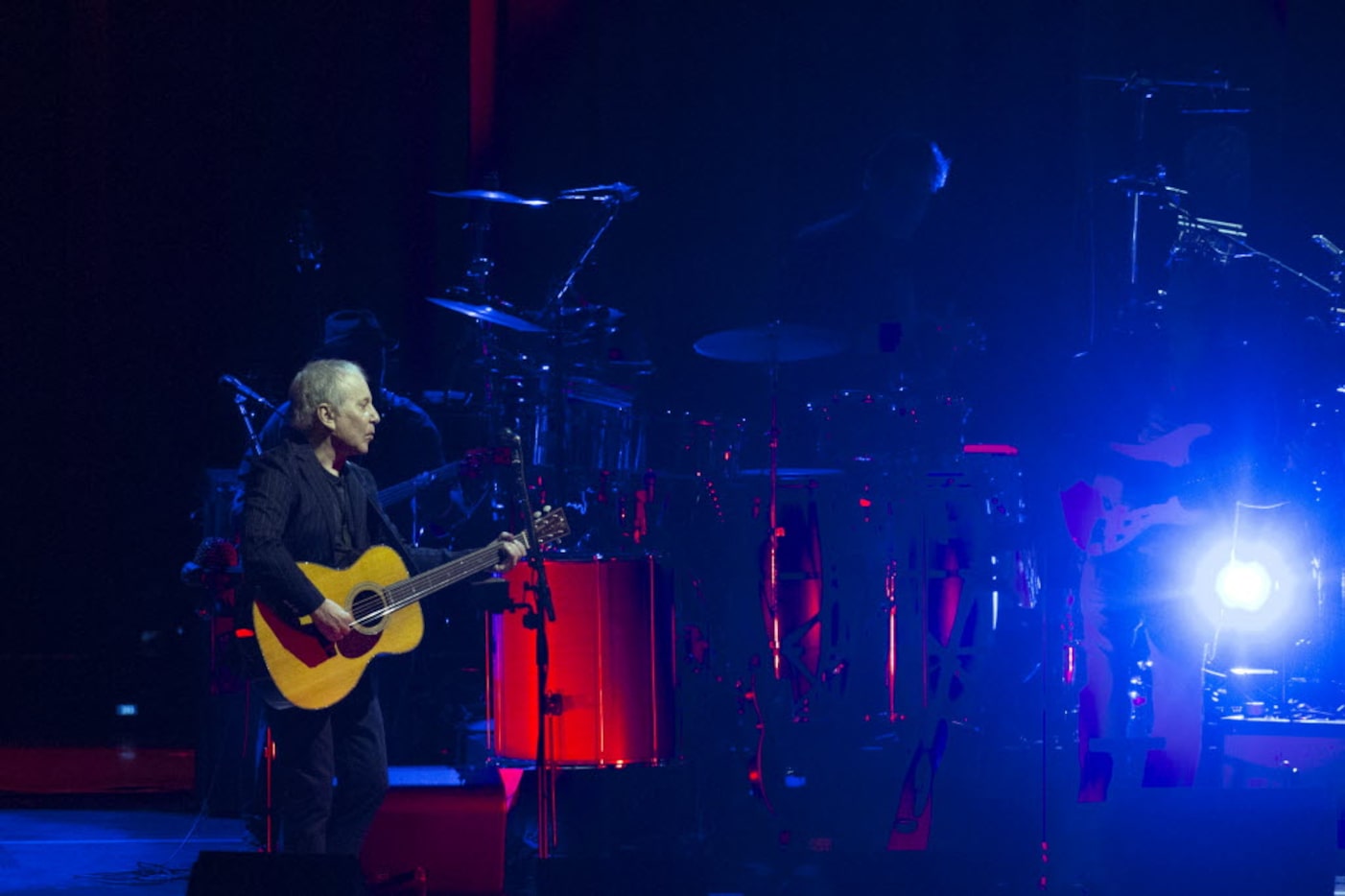 Paul Simon performs at Winspear Opera House in Dallas, Texas, Sunday, May 8, 2016. (Allison...