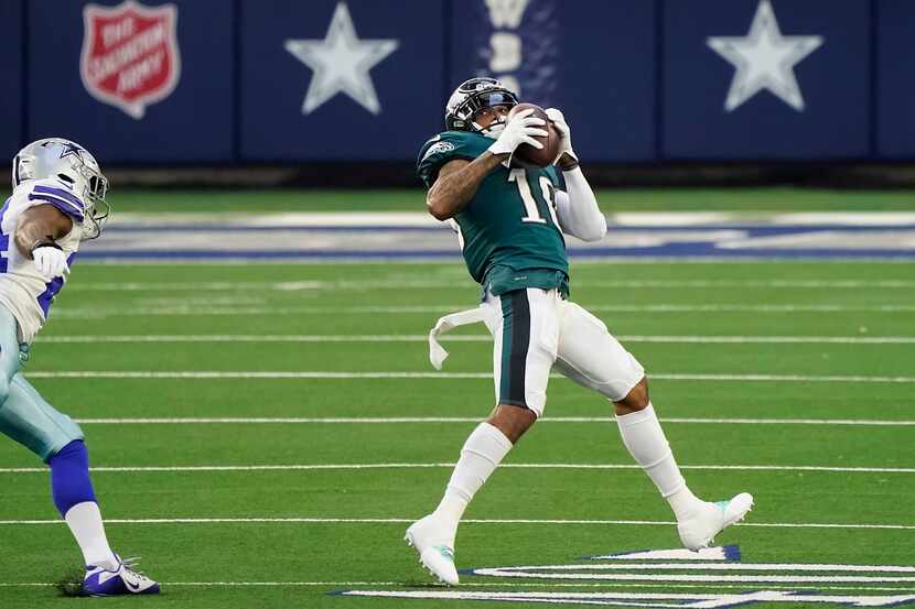 Philadelphia Eagles wide receiver DeSean Jackson (10) hauls in a touchdown  pass past Dallas...
