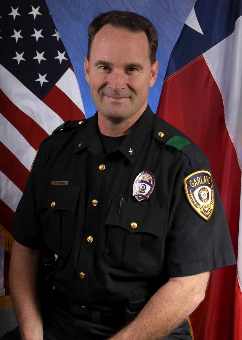 Jeff Bryan, subjefe de la policía de Garland, ha sido parte del departamento de policía de...