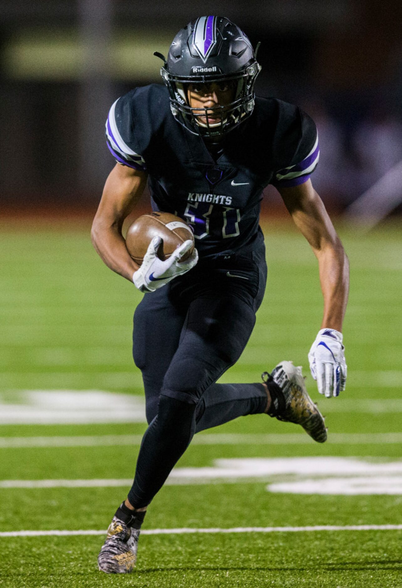 Frisco Independence running back Reggie Bush (31) runs the ball during the first quarter of...