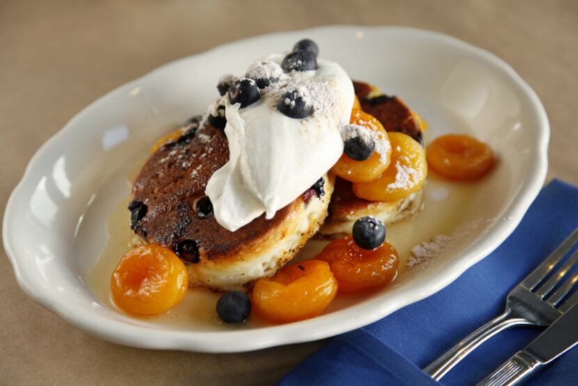Smoke, in the Belmont Hotel on Fort Worth Avenue in West Dallas, offers a brunch that...