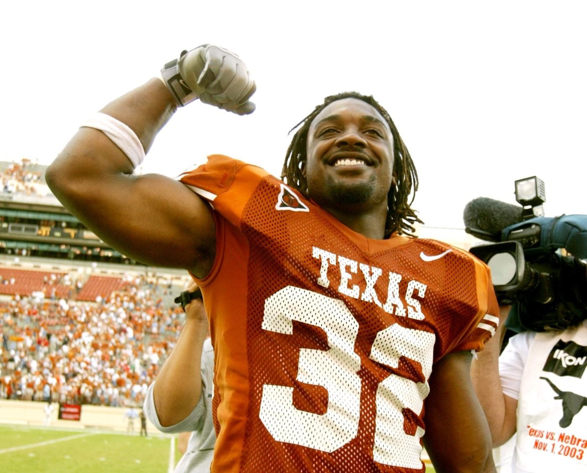 Cedric Benson, the Bears' top pick in the 2005 draft, killed in a  motorcycle crash