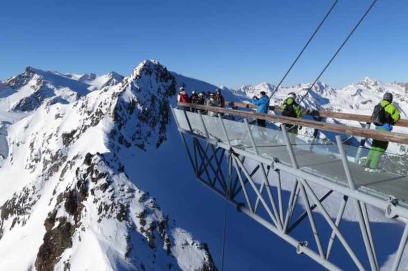 The epic slopes of Stubai create the sensation of skiing at the top of the world.
