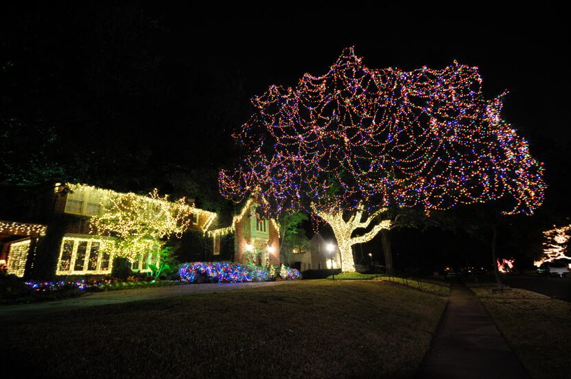 Christmas light displays at Highland Park  -- 4401 Bordeaux Avenue, Dallas, TX