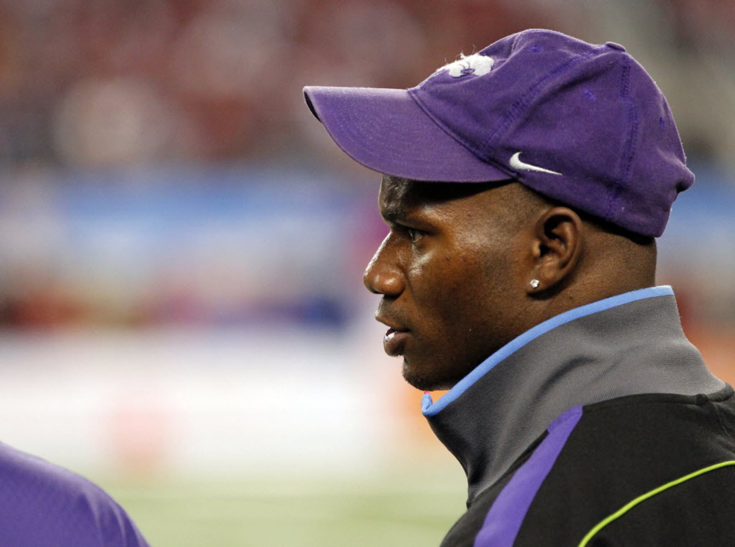 Report: Vikings Worked out 41-Year-Old CB Coach Terence Newman