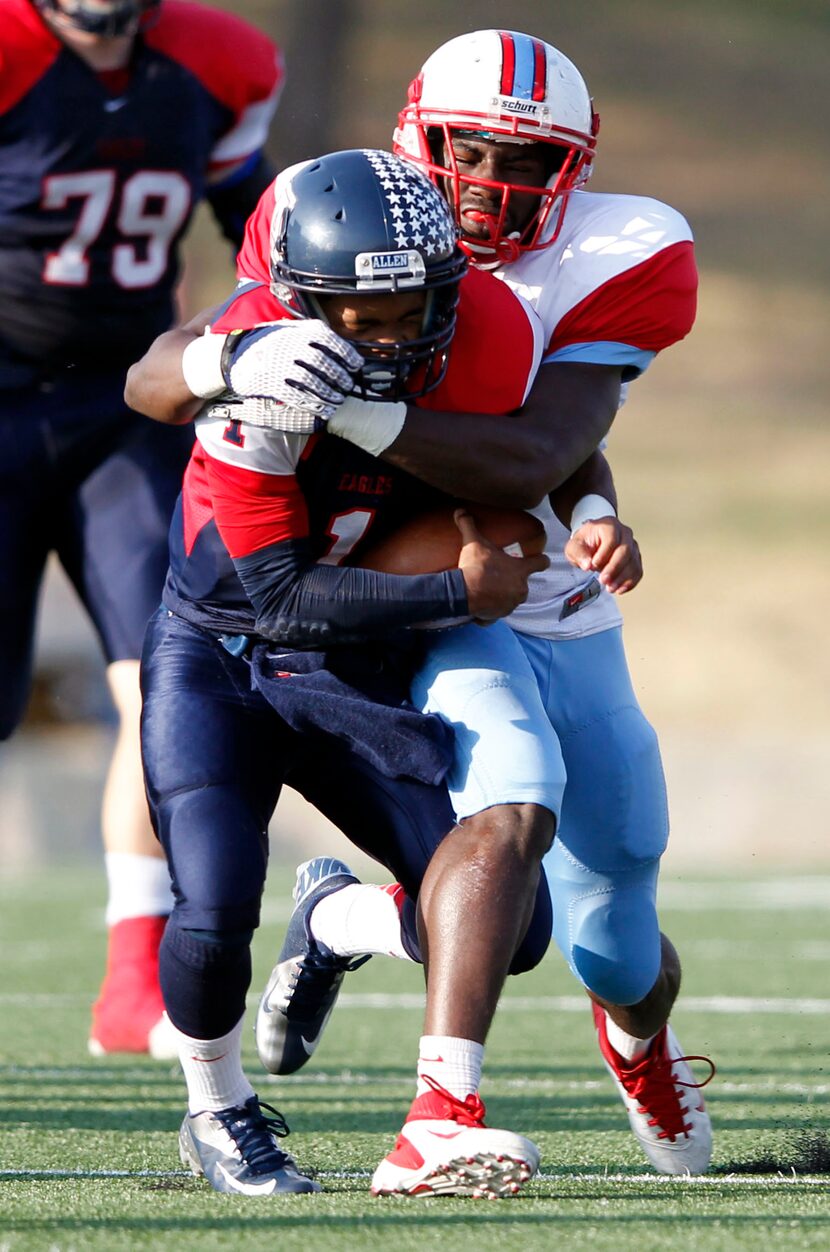 Allen's Kyler Murray (1) is tackled by Skyline's Devion Anderson (8) during the first half...