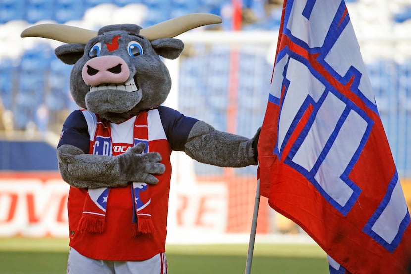 The FC Dallas mascot stands for the national anthem during the FC Dallas vs. the Chicago...