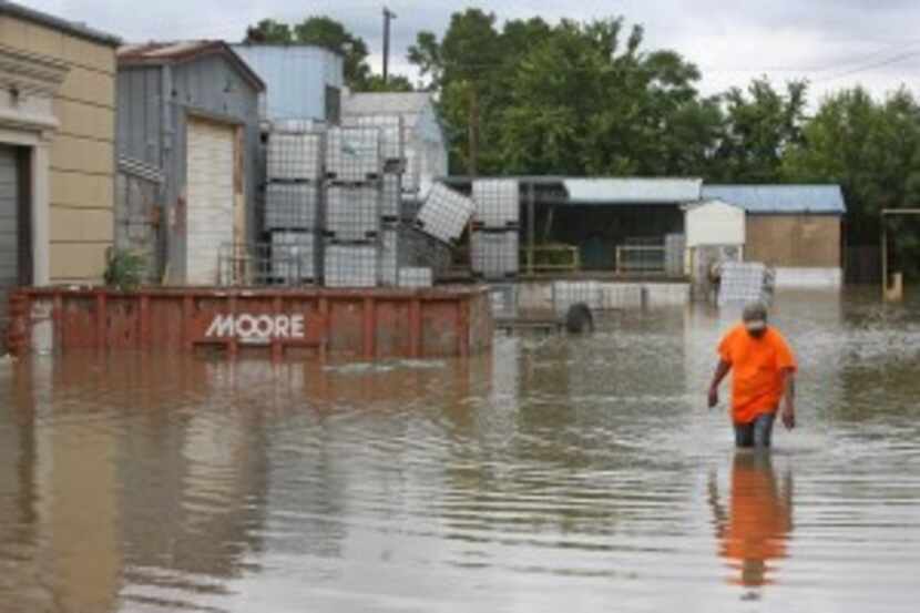  No money has been pledged for a Lamar levee to keep parts of Dallas from flooding.