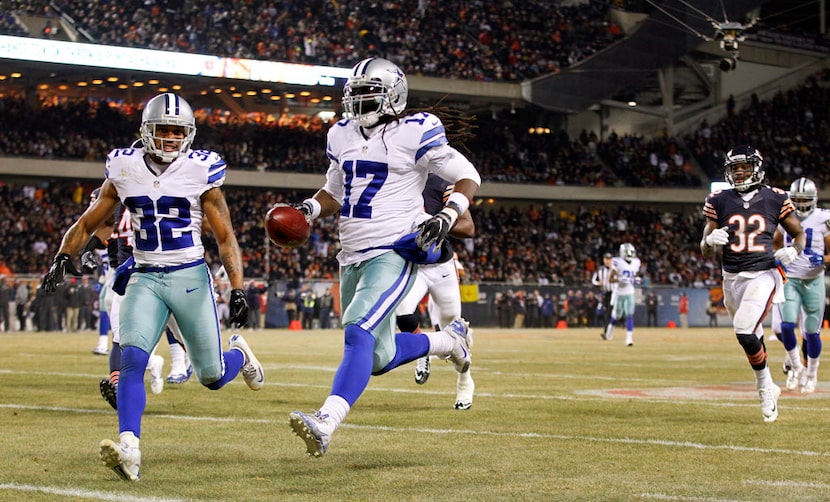 Dallas Cowboys wide receiver Dwayne Harris (17) races down the sideline on a punt return for...