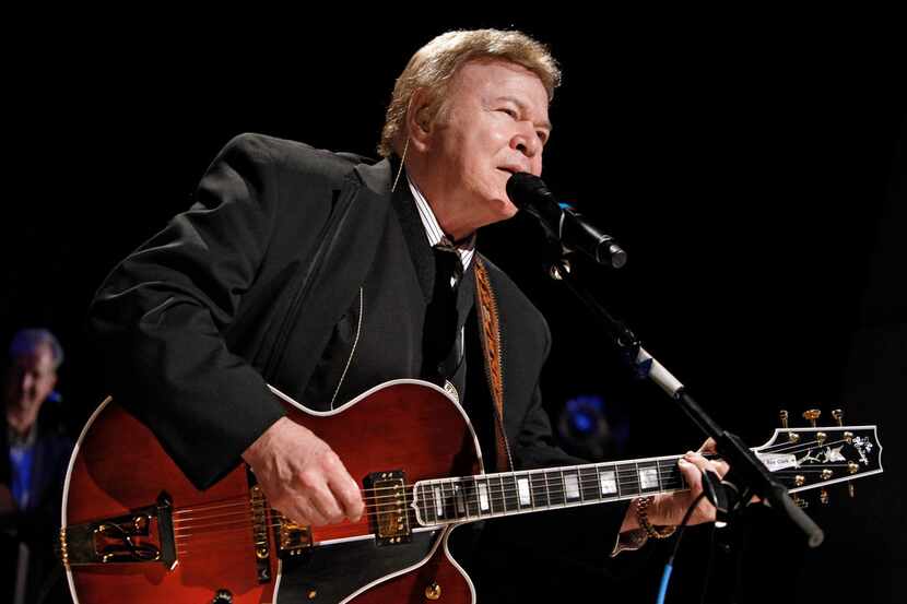FILE - In this May 17, 2009, file photo, country music star Roy Clark performs after being...