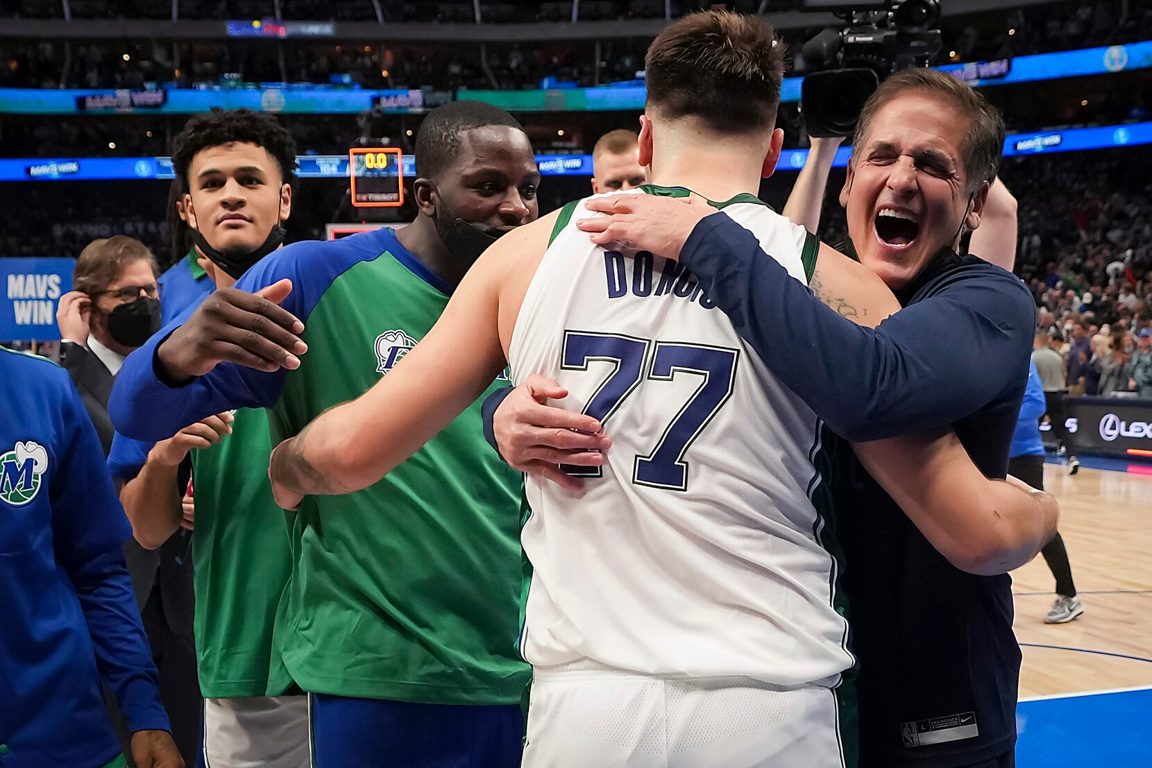 How the Mavericks went from the NBA's final four to national punchline, Dallas Mavericks