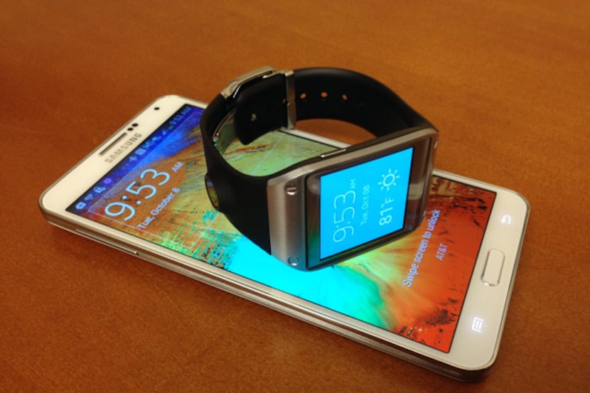 Samsung Galaxy Note 3 and Galaxy Gear smart watch