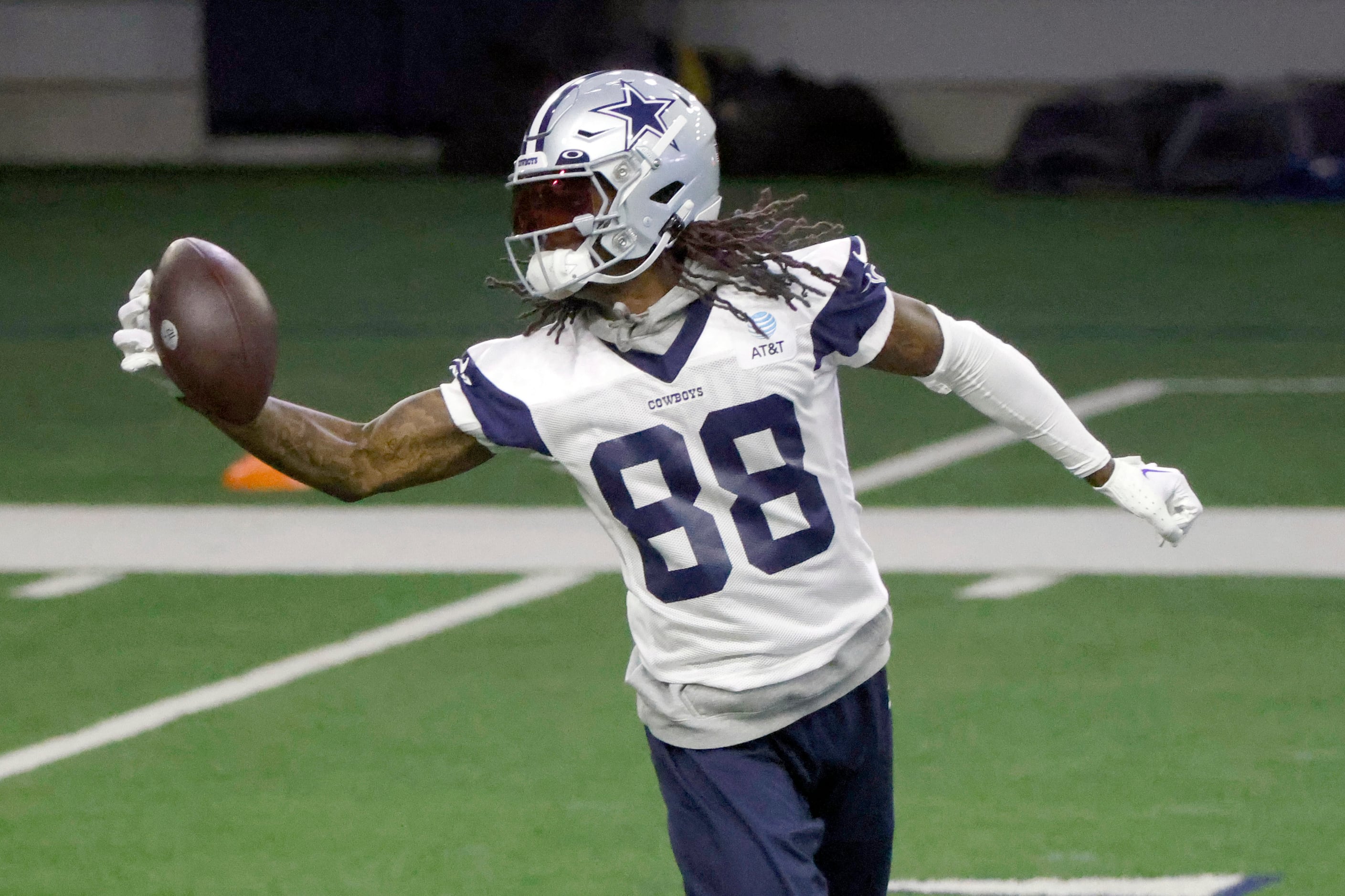 Cowboys Rumors: CeeDee Lamb 'In No Rush' to Sign Contract