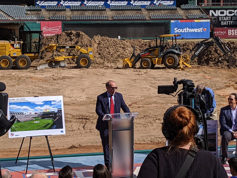 Dan Hunt, FC Dallas President, addresses the crowd at the Globe Life Park construction press...