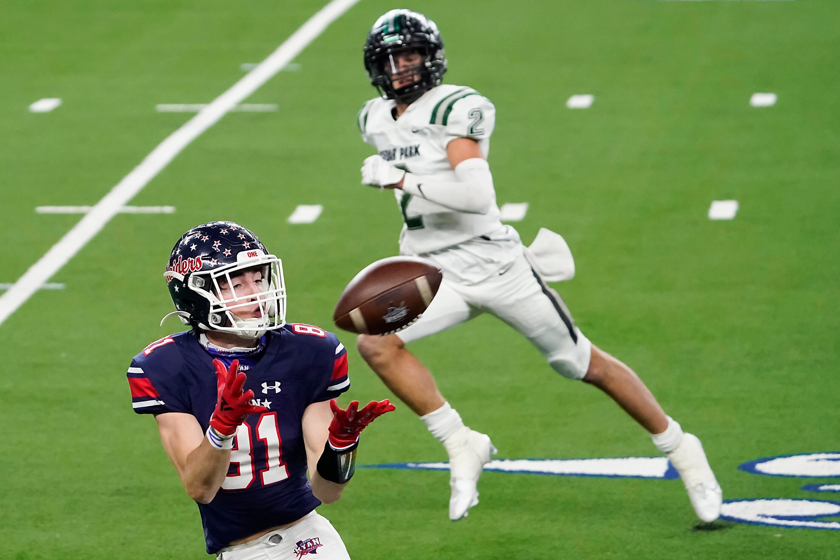 Denton Ryan wide receiver Keagan Cunningham (81) hauls in a 52-yard touchdown pass from...