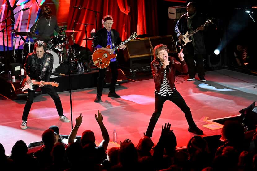 The Rolling Stones tocan durante la celebración por el lanzamiento del nuevo álbum "Hackney...