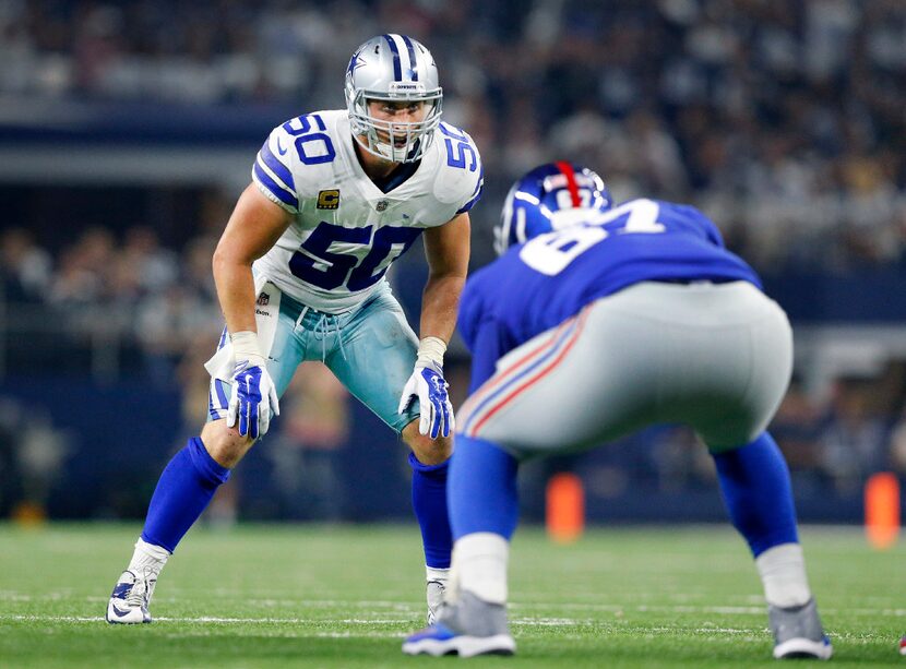 Dallas Cowboys outside linebacker Sean Lee (50) lines up against New York Giants offensive...